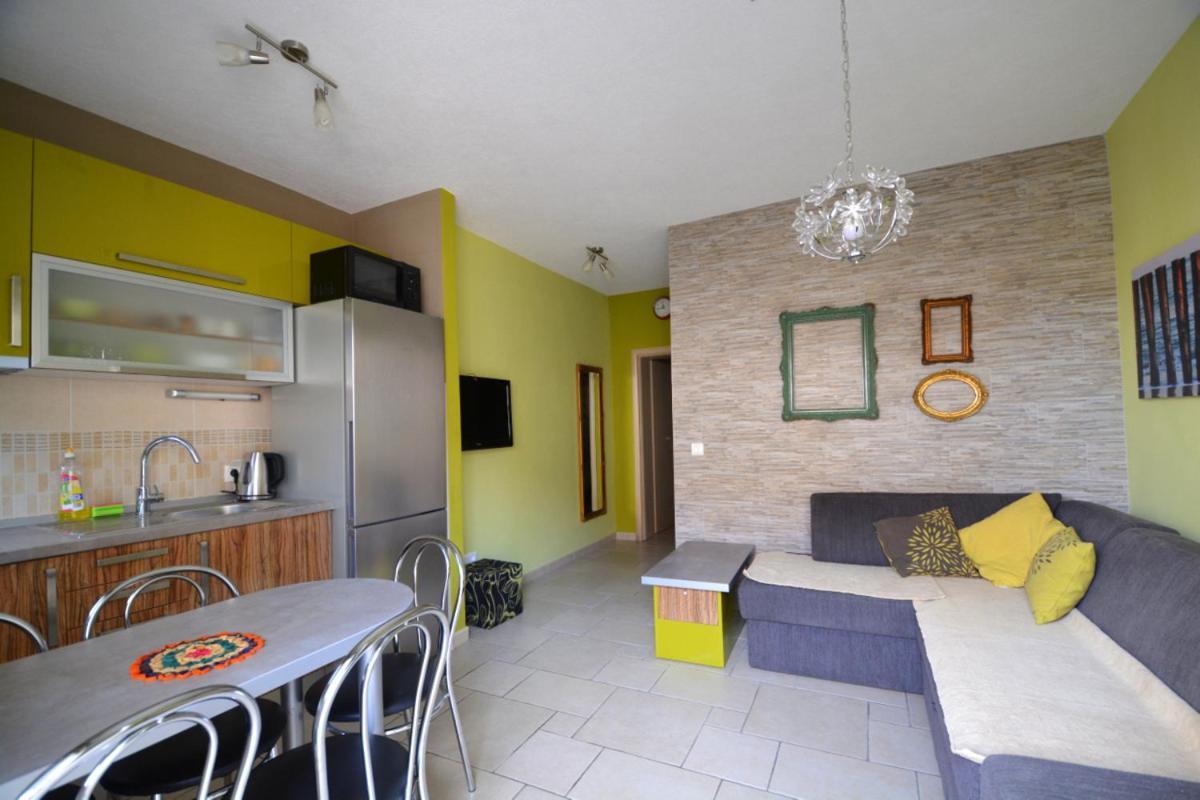 Apartmani Tonci & Dana Макарска Экстерьер фото